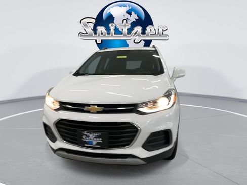 Used 2019 Chevrolet Trax LT w/ LT Convenience Package image 3