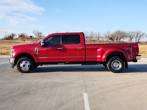 Used 2022 Ford F350 Lariat w/ Lariat Ultimate Package image 4