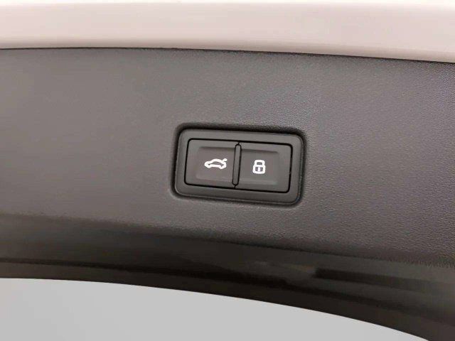 Used 2024 Audi Q4 e-tron Premium Plus w/ Premium Plus AWD/4WD image 16