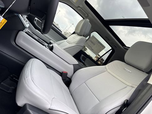 New 2026 Ford Expedition Platinum w/ Platinum Ultimate Package image 34