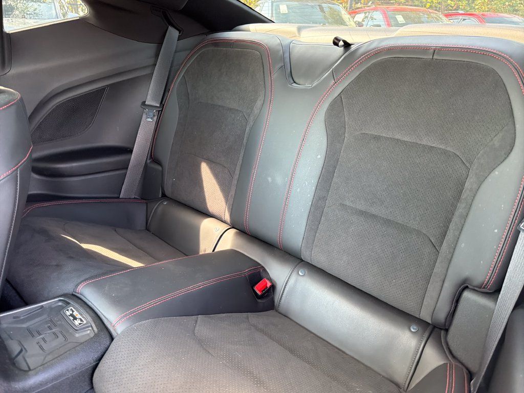 Used 2022 Chevrolet Camaro ZL1 RWD image 31
