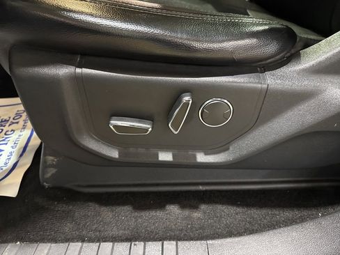 Used 2015 Ford F150 Lariat w/ Equipment Group 502A Luxury image 15