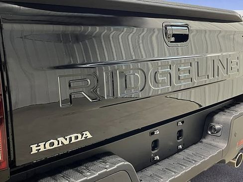 New 2026 Honda Ridgeline Black Edition image 6