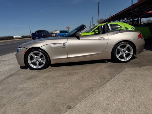 Used 2011 BMW Z4 sDrive30i w/ Premium Pkg image 31