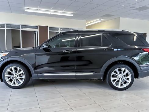 Certified 2021 Ford Explorer Platinum w/ Equipment Group 601A AWD/4WD image 7