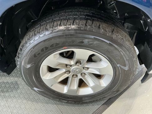 Used 2022 RAM 1500 Laramie AWD/4WD image 62