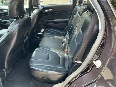 Used 2019 Ford Edge Titanium w/ Equipment Group 301A AWD/4WD image 24
