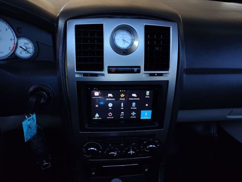 Used 2006 Chrysler 300 SRT8 w/ SRT Option Group II image 7