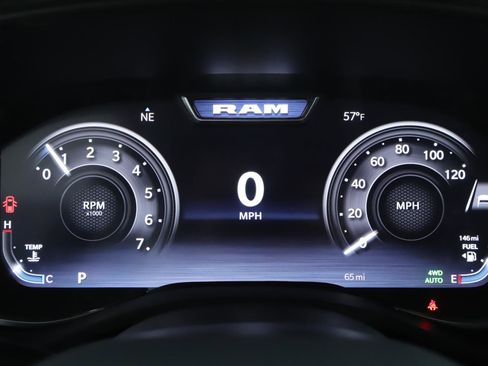 New 2026 RAM 1500 4x4 Crew Cab image 13
