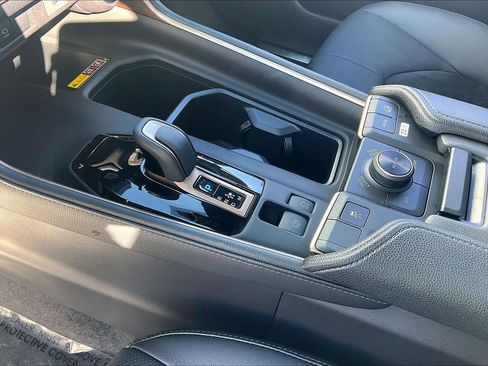 Used 2026 Toyota Grand Highlander Hybrid MAX Platinum image 22