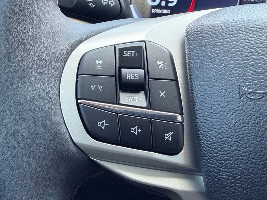 New 2026 Ford Explorer Active RWD image 20
