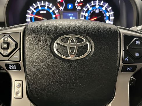 Used 2019 Toyota 4Runner SR5 Premium AWD/4WD image 16