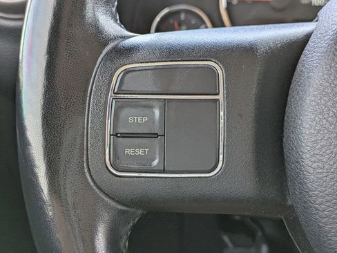 Certified 2018 Jeep Wrangler Sport AWD/4WD image 17