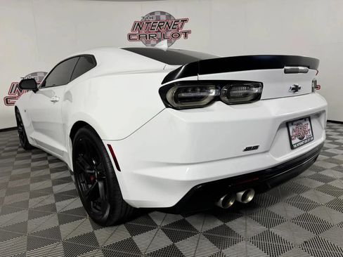 Used 2022 Chevrolet Camaro SS RWD image 24