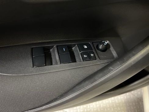 Used 2024 Toyota Corolla LE FWD image 38