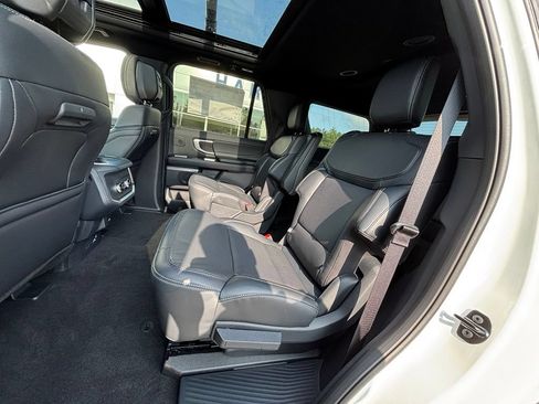 New 2027 Ford Expedition Platinum w/ Stealth Appearance Package AWD/4WD image 13
