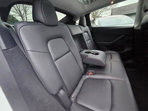 Used 2024 Tesla Model Y Long Range image 63