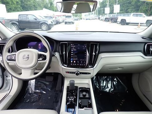 Used 2024 Volvo V60 B5 Cross Country Plus w/ Protection Package Premier AWD/4WD image 19