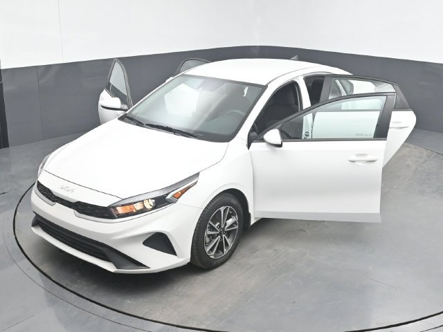 Used 2024 Kia Forte LXS FWD image 48