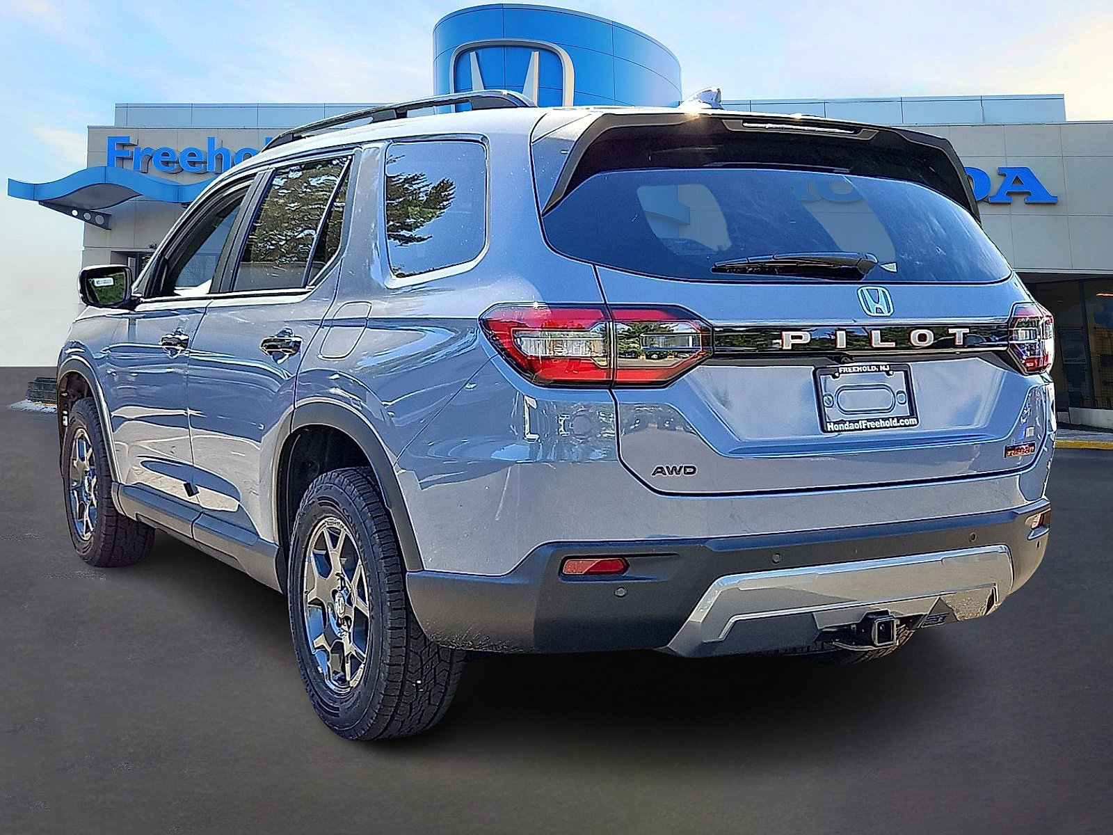 New 2026 Honda Pilot TrailSport image 4