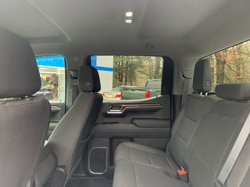 Used 2022 Chevrolet Silverado 1500 LT image 29