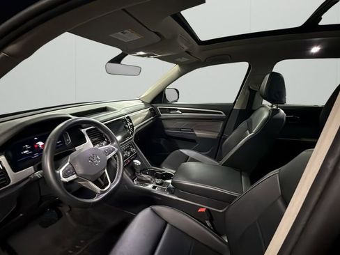 Used 2022 Volkswagen Atlas SE image 32