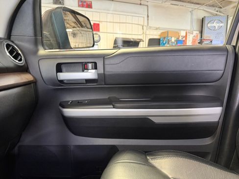 Used 2020 Toyota Tundra Limited w/ Limited Premium Package image 35