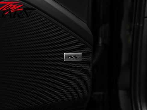 Used 2025 Porsche Cayenne GTS image 22