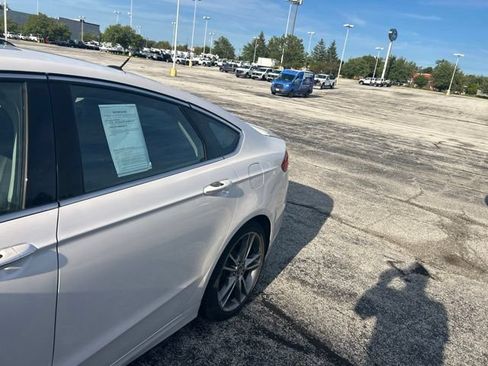Used 2015 Ford Fusion Titanium AWD/4WD image 3