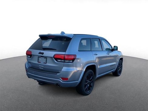 Certified 2020 Jeep Grand Cherokee Altitude image 8
