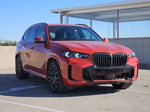 Used 2025 BMW X5 xDrive50e w/ Executive Package image 10