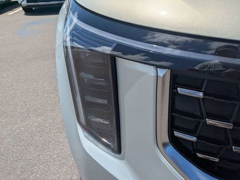 New 2026 Kia Carnival SX FWD image 10