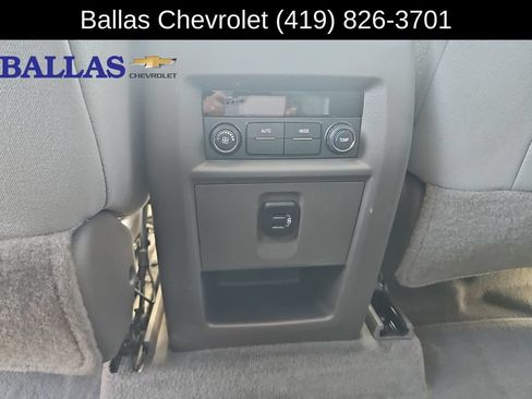 Used 2020 Chevrolet Traverse LT FWD image 22
