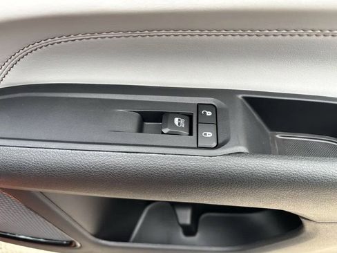 New 2026 Jeep Compass Limited w/ Sun, Sound & Navigation Group image 33