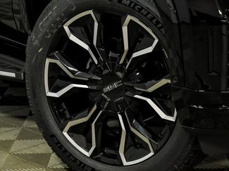 New 2025 GMC Sierra EV Denali video 3