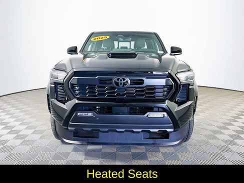 Used 2025 Toyota Tacoma TRD Sport w/ TRD Sport Upgrade Package AWD/4WD image 4