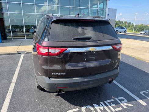 Used 2020 Chevrolet Traverse LT FWD image 4