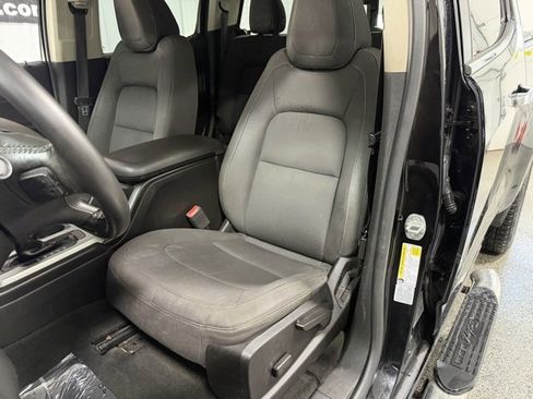 Used 2016 Chevrolet Colorado LT w/ LT Convenience Package image 18