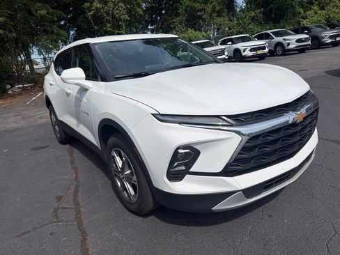 Used 2025 Chevrolet Blazer LT FWD image 6