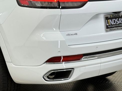 New 2025 Jeep Grand Cherokee Overland w/ Adv Protech Group III image 6