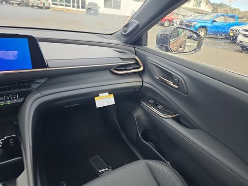 New 2026 Toyota Crown Platinum image 22