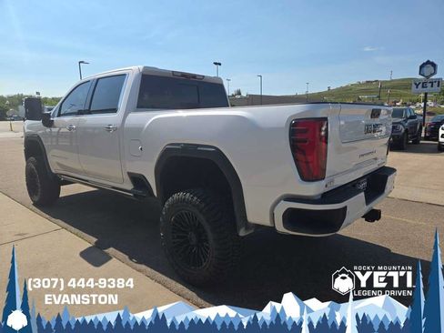 Used 2024 GMC Sierra 3500 Denali Ultimate AWD/4WD image 6