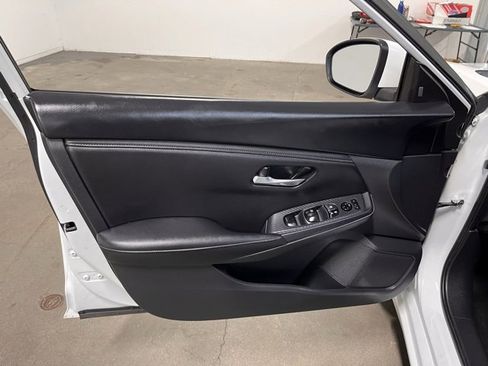 Used 2023 Nissan Sentra SV image 24