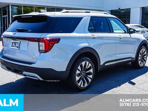 Used 2025 Ford Explorer Platinum w/ LUX Leather Package AWD/4WD image 5