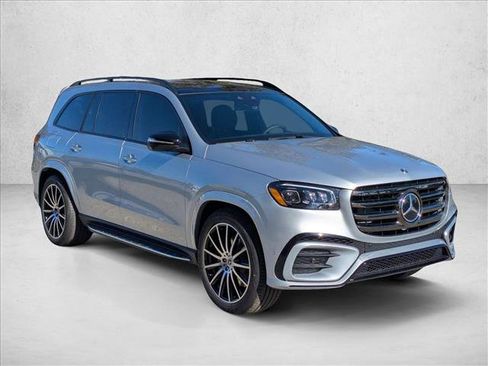 New 2026 Mercedes-Benz GLS 580 4MATIC image 7