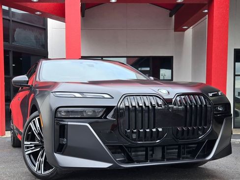 Used 2023 BMW 740i 740i image 12