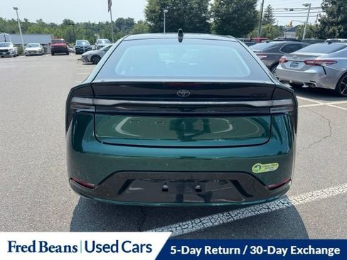 Used 2025 Toyota Prius Plug-In Hybrid FWD image 12