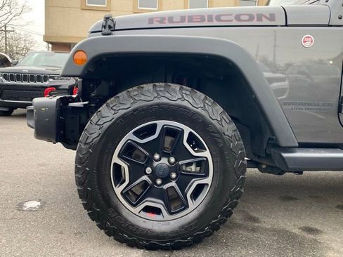 Used 2017 Jeep Wrangler Unlimited Rubicon image 18