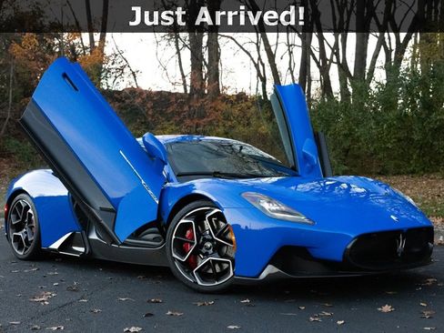 Used 2023 Maserati MC20 Coupe image 9