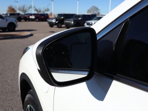 New 2026 Ford Escape SE FWD image 17